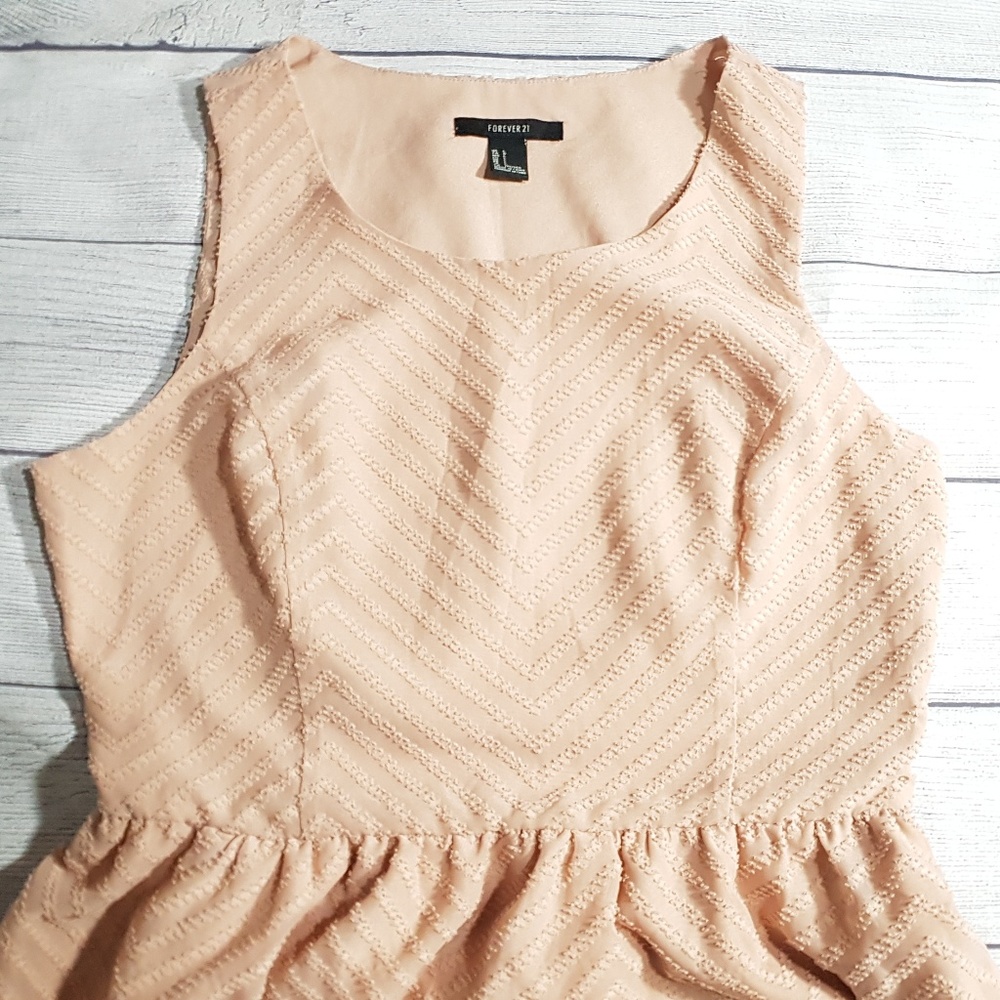 Forever 21 Dress - Picture 4 of 8